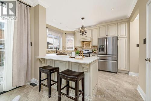 1326 Marshall Crescent, Milton, ON - Indoor Photo Showing Kitchen