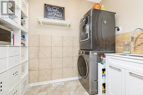 1326 Marshall Crescent, Milton, ON - Indoor Photo Showing Laundry Room