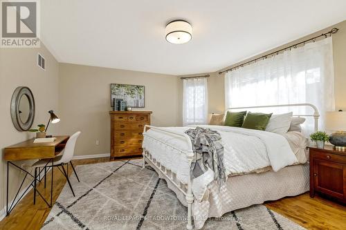 1326 Marshall Crescent, Milton, ON - Indoor Photo Showing Bedroom