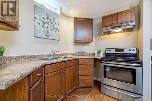 1326 Marshall Crescent, Milton, ON - Indoor Photo Showing Kitchen With Double Sink