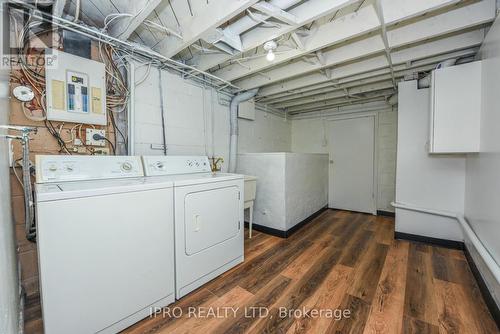 23 Benton Street, Brampton, ON - Indoor Photo Showing Laundry Room