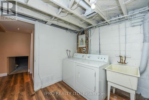 23 Benton Street, Brampton, ON - Indoor Photo Showing Laundry Room