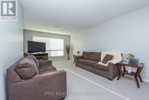 23 Benton Street, Brampton, ON - Indoor Photo Showing Living Room