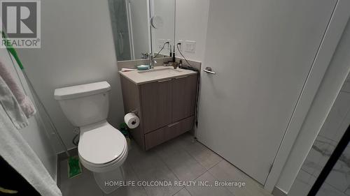 1011 - 32 Forest Manor Road, Toronto, ON - Indoor Photo Showing Bathroom