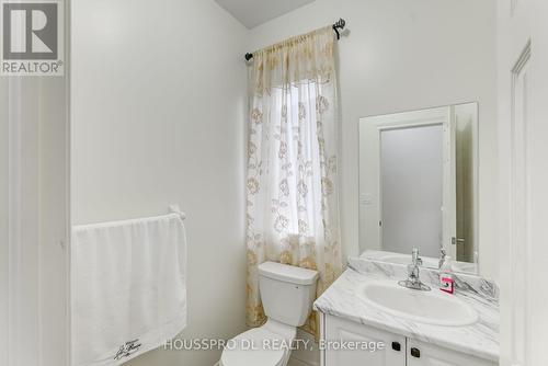 639 Fleetwood Drive, Oshawa, ON - Indoor Photo Showing Bathroom