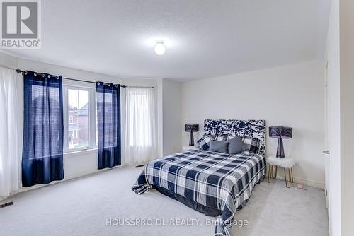 639 Fleetwood Drive, Oshawa, ON - Indoor Photo Showing Bedroom