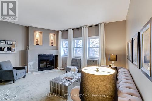 29 Justus Drive, Richmond Hill, ON - Indoor Photo Showing Living Room With Fireplace