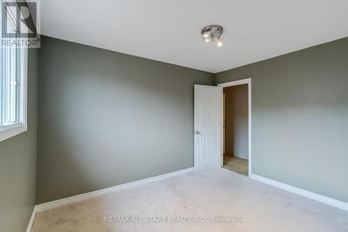 29 Justus Drive, Richmond Hill, ON - Indoor Photo Showing Other Room