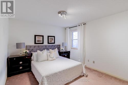 29 Justus Drive, Richmond Hill, ON - Indoor Photo Showing Bedroom