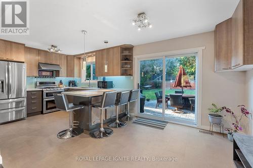 44 Coral Harbour Crescent, Markham, ON - Indoor Photo Showing Kitchen