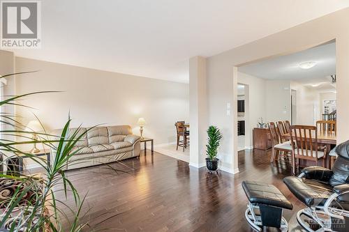 594 Barrick Hill Road, Kanata, ON - Indoor Photo Showing Living Room