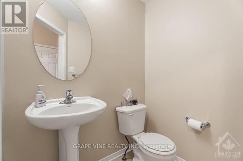 594 Barrick Hill Road, Ottawa, ON - Indoor Photo Showing Bathroom