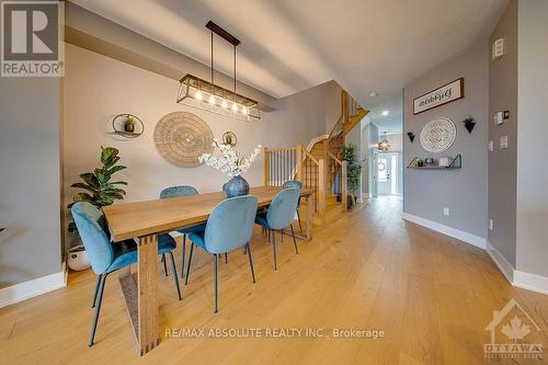 1120 Northgraves Crescent, Ottawa, ON - Indoor Photo Showing Dining Room