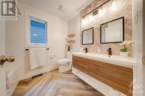 1120 Northgraves Crescent, Ottawa, ON - Indoor Photo Showing Bathroom