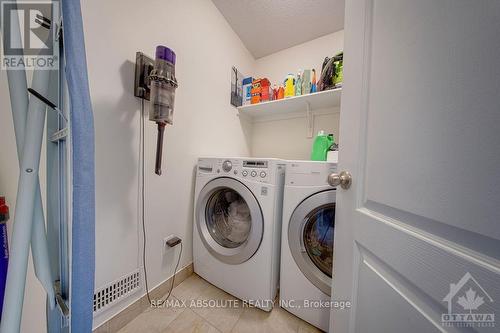 1120 Northgraves Crescent, Ottawa, ON - Indoor Photo Showing Laundry Room