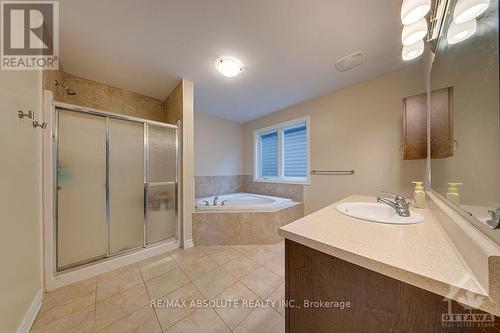 1120 Northgraves Crescent, Ottawa, ON - Indoor Photo Showing Bathroom