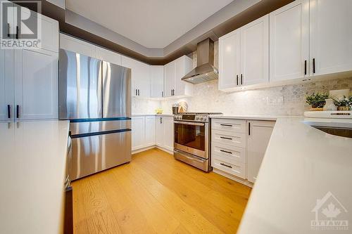 1120 Northgraves Crescent, Ottawa, ON - Indoor Photo Showing Kitchen With Upgraded Kitchen