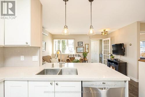 1043 Cawthra Road, Mississauga, ON - Indoor Photo Showing Kitchen With Double Sink