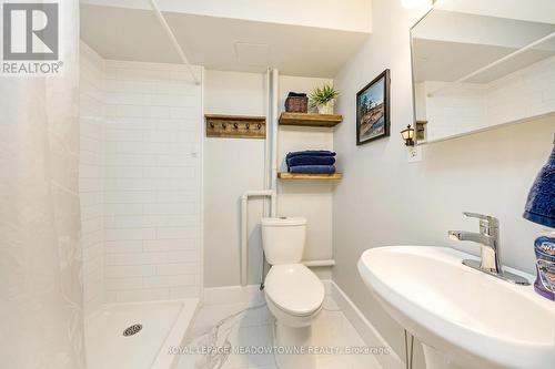 1043 Cawthra Road, Mississauga, ON - Indoor Photo Showing Bathroom