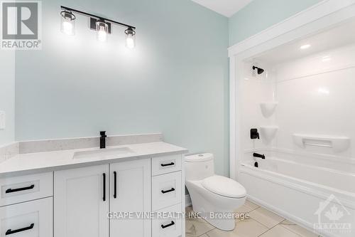 10076 Nation River Road, South Dundas, ON - Indoor Photo Showing Bathroom