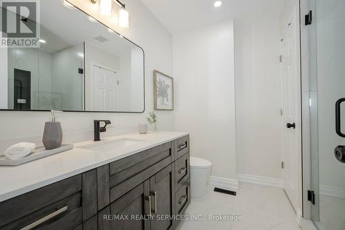 35 Forestgrove Circle, Brampton, ON - Indoor Photo Showing Bathroom