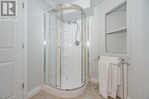 35 Forestgrove Circle, Brampton, ON - Indoor Photo Showing Bathroom