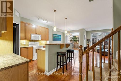 84 Furness Way, Ottawa, ON - Indoor Photo Showing Kitchen