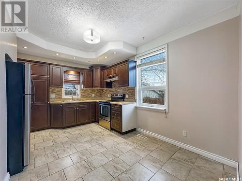 1452 99Th Street, North Battleford, SK - Indoor Photo Showing Kitchen