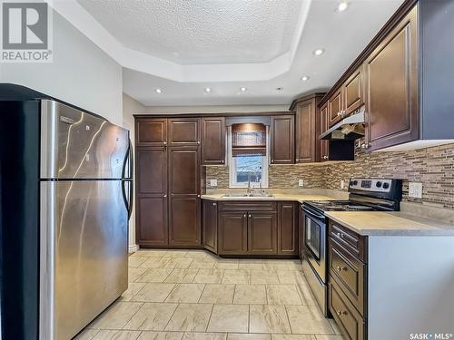 1452 99Th Street, North Battleford, SK - Indoor Photo Showing Kitchen With Upgraded Kitchen