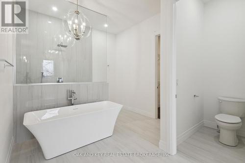 11 - 495 Oakridge Drive, London, ON - Indoor Photo Showing Bathroom