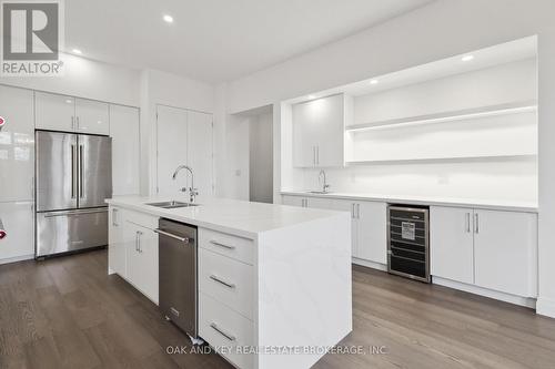 11 - 495 Oakridge Drive, London, ON - Indoor Photo Showing Kitchen With Double Sink With Upgraded Kitchen