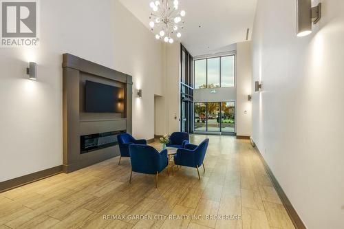 Up29 - 50 Herrick Avenue, St. Catharines (456 - Oakdale), ON - Indoor Photo Showing Other Room With Fireplace