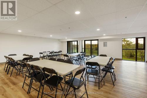 Up29 - 50 Herrick Avenue, St. Catharines (456 - Oakdale), ON - Indoor Photo Showing Dining Room