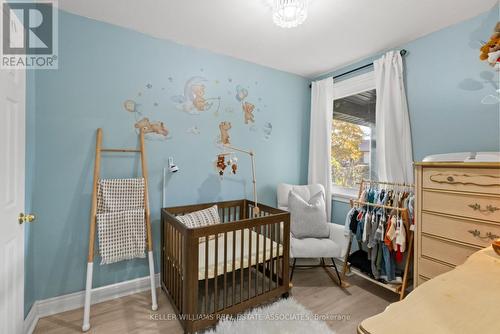 404 Tragina Avenue N, Hamilton, ON - Indoor Photo Showing Bedroom