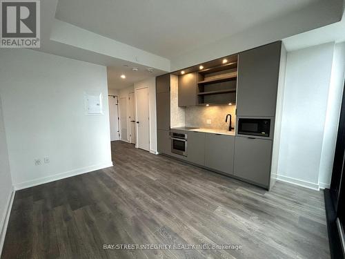 2511 - 55 Charles Street E, Toronto, ON - Indoor Photo Showing Kitchen