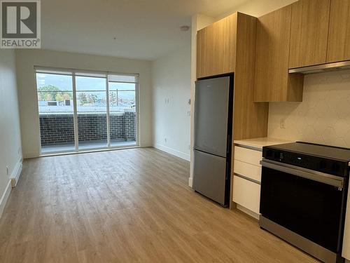 204 11907 223 Street, Maple Ridge, BC - Indoor Photo Showing Kitchen