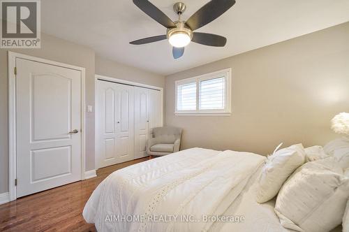 6 Wyndcliff Crescent, Toronto, ON - Indoor Photo Showing Bedroom