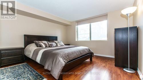 603 - 25 Grenville Street, Toronto, ON - Indoor Photo Showing Bedroom