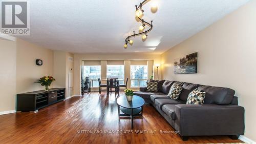 603 - 25 Grenville Street, Toronto, ON - Indoor Photo Showing Living Room