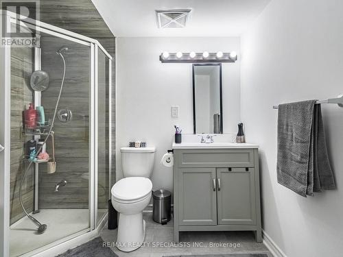 343 Via Carmine Avenue, Vaughan, ON - Indoor Photo Showing Bathroom