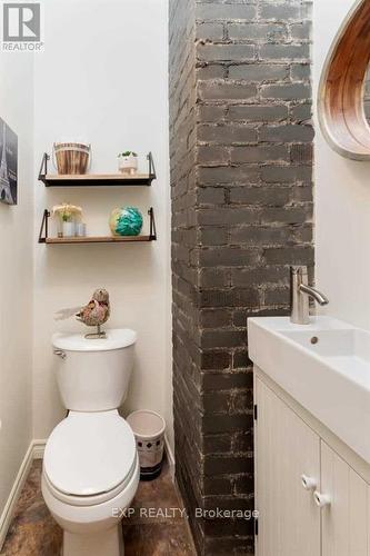 49 First Street, Orangeville, ON - Indoor Photo Showing Bathroom