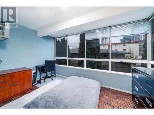 South exposure sunroom - 575 Doyle Avenue Unit# 102, Kelowna, BC - Indoor