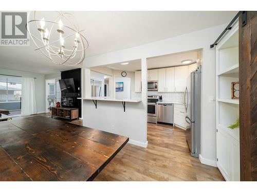 575 Doyle Avenue Unit# 102, Kelowna, BC - Indoor Photo Showing Kitchen