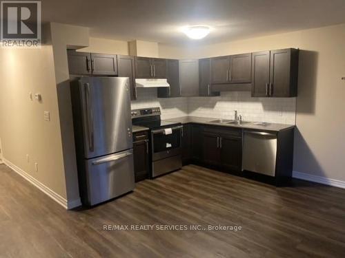 13 Haney Drive, Thorold, ON - Indoor Photo Showing Kitchen With Stainless Steel Kitchen With Double Sink