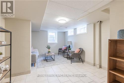 37 Larchwood Drive, St. Catharines (461 - Glendale/Glenridge), ON - Indoor Photo Showing Other Room