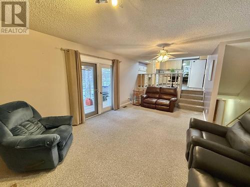 2850 Gavlin Road, Quesnel, BC - Indoor Photo Showing Living Room