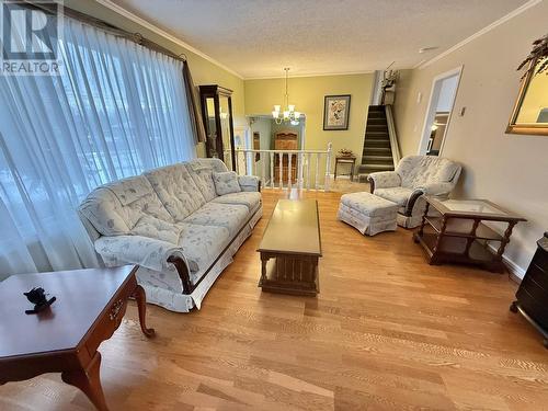 2850 Gavlin Road, Quesnel, BC - Indoor Photo Showing Living Room