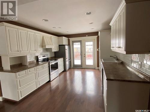 14 Good Spirit Crescent, Yorkton, SK - Indoor Photo Showing Kitchen