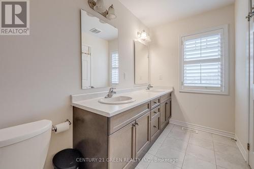 303 Yates Drive, Milton, ON - Indoor Photo Showing Bathroom