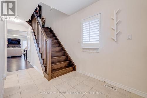 303 Yates Drive, Milton, ON - Indoor Photo Showing Other Room